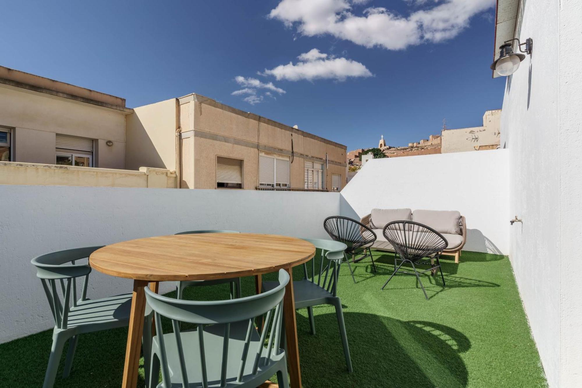 Limehome Hernan Cortes * Almeria
